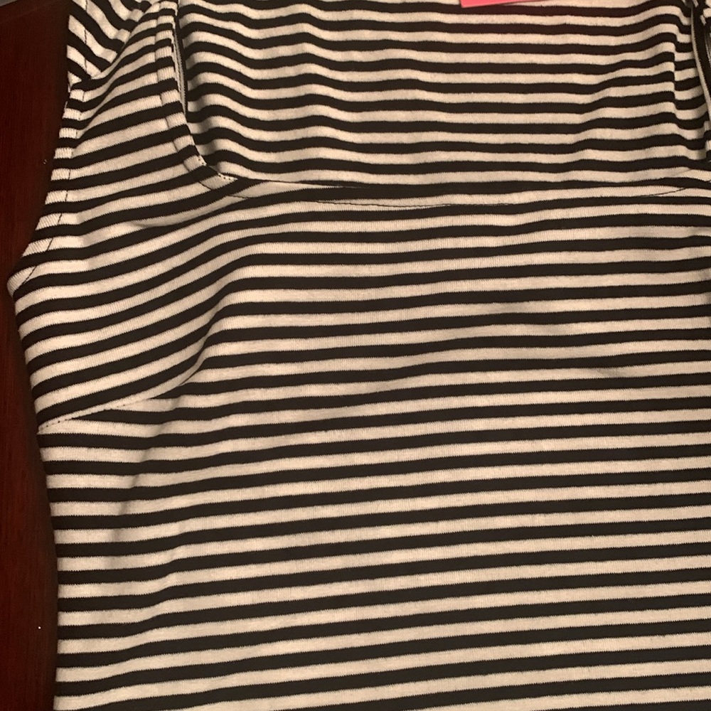 Edikted Black & White Stripped Too. Size Medium. - Picture 3 of 5